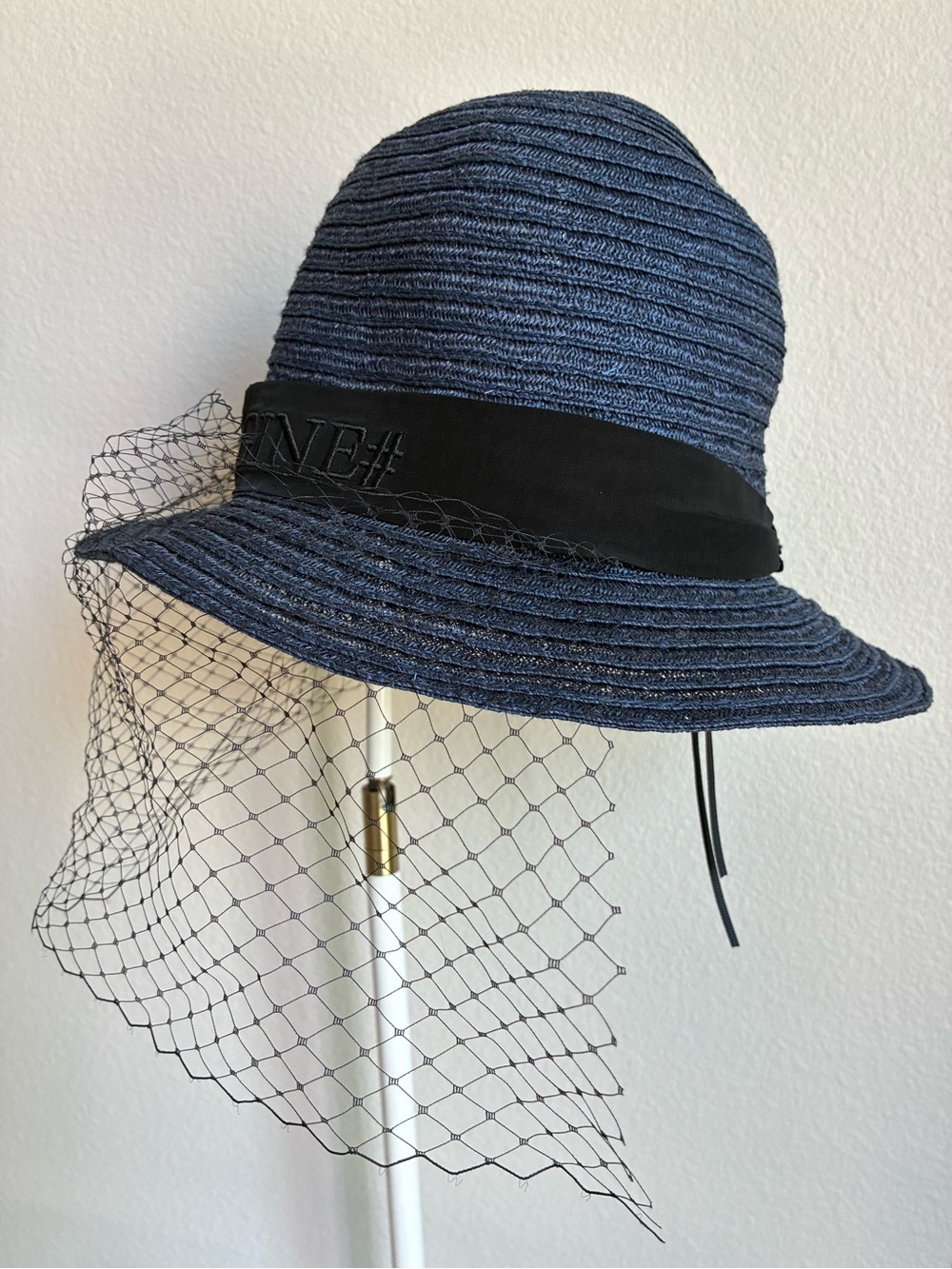 SHINE LI 👒 58 Designer Straw Hat with Elegant Veil Detail
